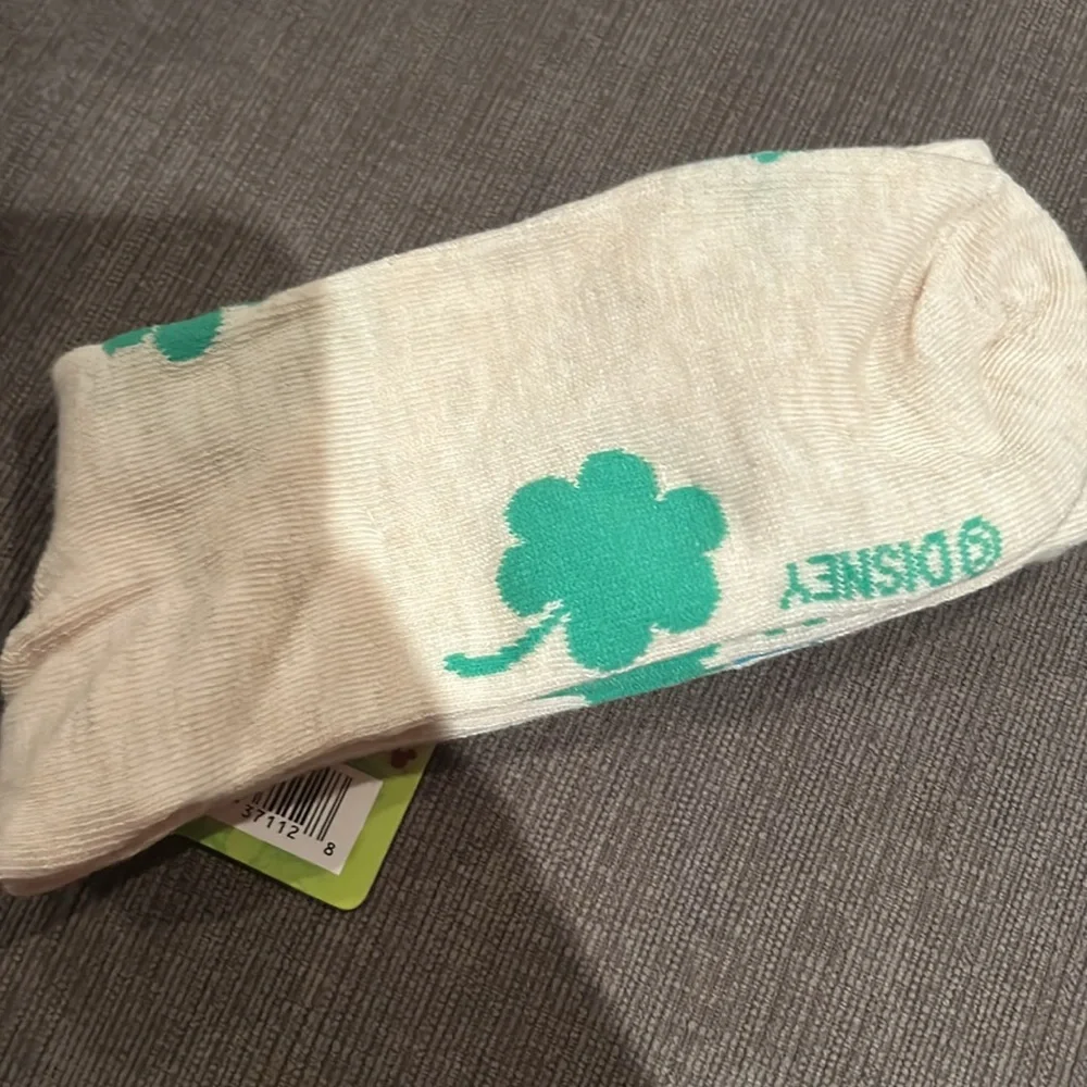 Disney Stitch St Patricksday Adult Crew socks shoe size 4-10 NWT